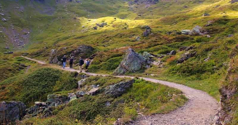 Les plus beaux sentiers de randonnée en montagne à découvrir absolument